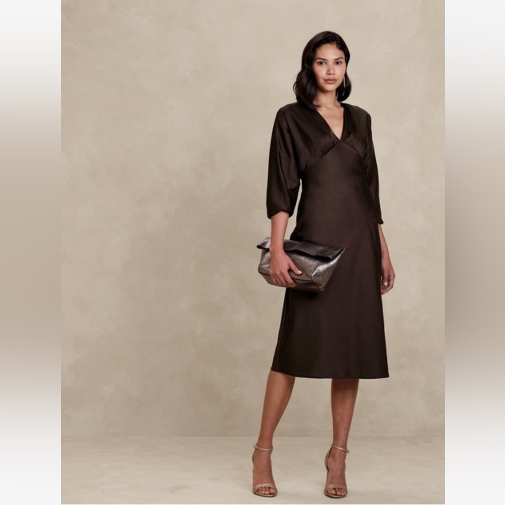 BANANA REPUBLIC Blouson-Sleeve Satin-Shine Midi Dress in Costa Coffee, Size 14